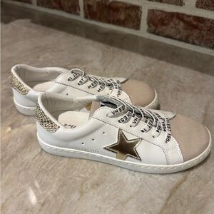 Vintage Havana Kids Sneakers in White and Gold